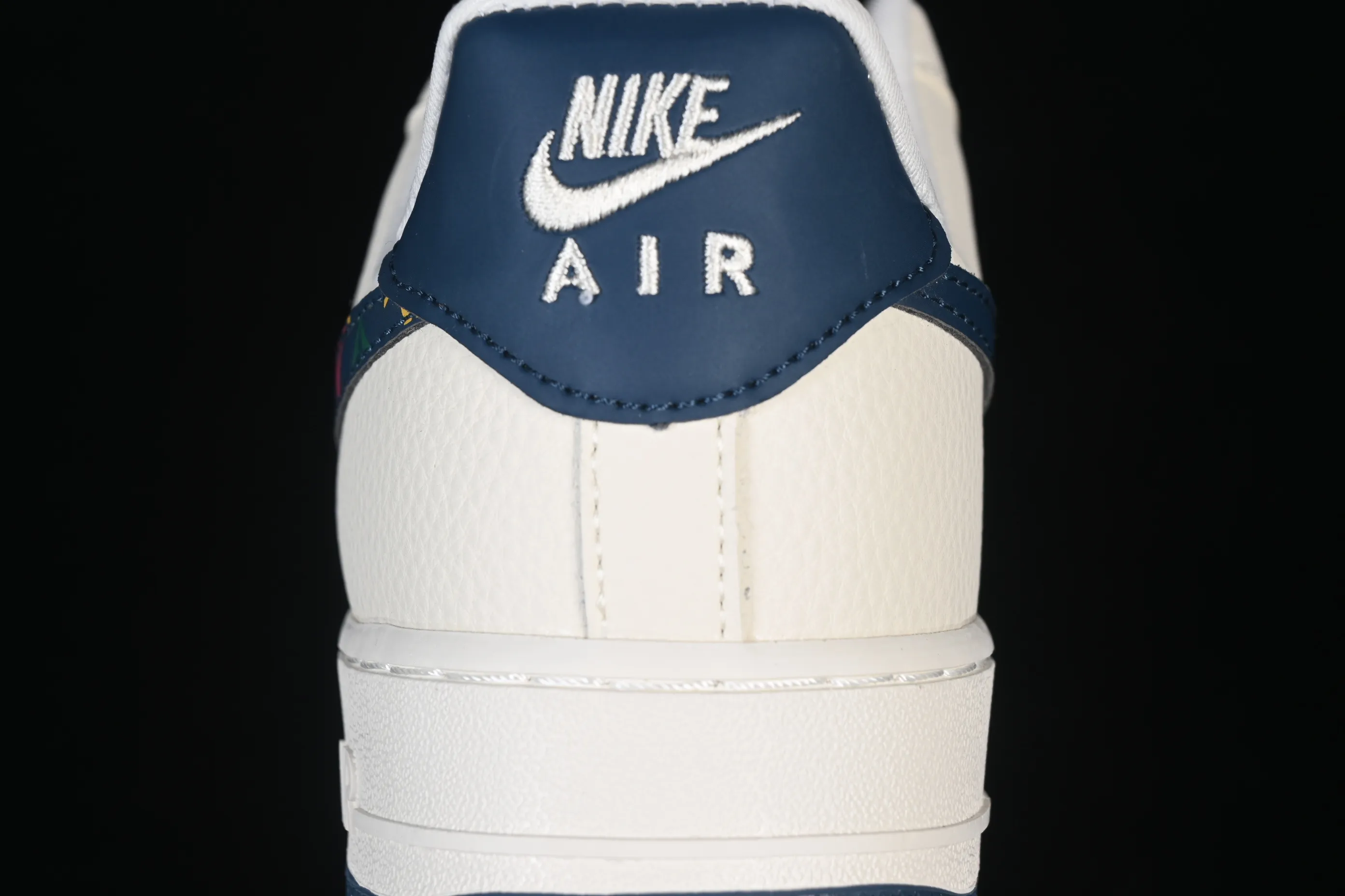 All categories Nk Air Force 1 Air Force series Nk Air Force 1 Low Air Force low-top Nike Air Force 1'07 Low LV joint beige color print Air Force 1 low-top casual sneakers LD1999-005